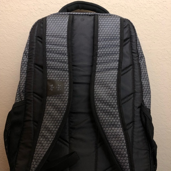 NEW Under Armour Graphite Sports Team Backpack UA - Picture 2 of 2